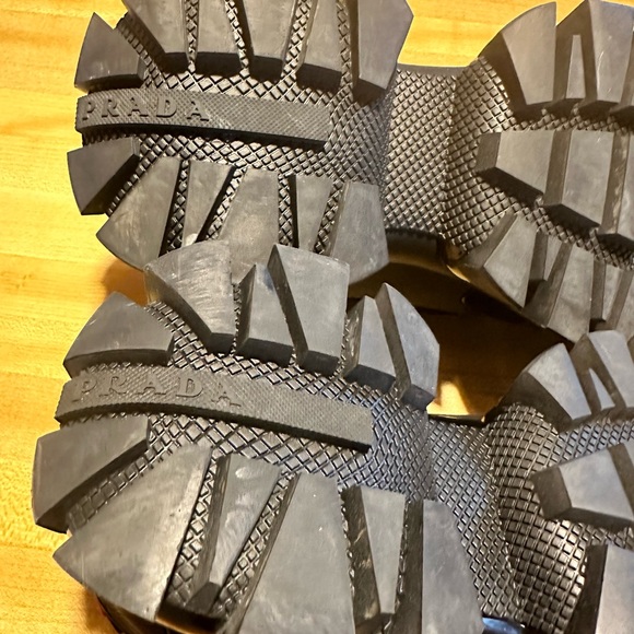 Prada Cloudbust Thunder Technical Fabric sneakers Black Size 40 Women size 10 US - Picture 11 of 15